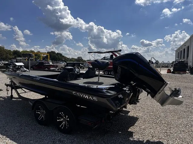 Slide: The Image of Caymas CX 20 2021 - 6