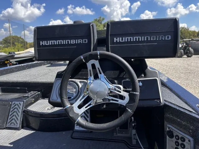 Slide: The Image of Caymas CX 20 2021 - 9