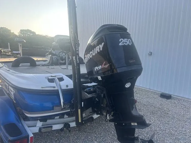 Slide: The Image of Nitro Z9 SC 2010 - 5