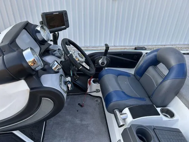 Slide: The Image of Nitro Z9 SC 2010 - 9