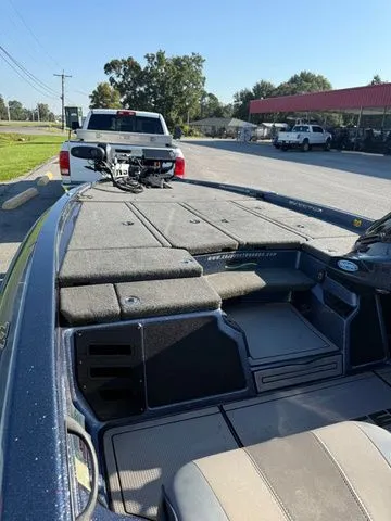 Slide: The Image of Skeeter ZX250 2020 - 4