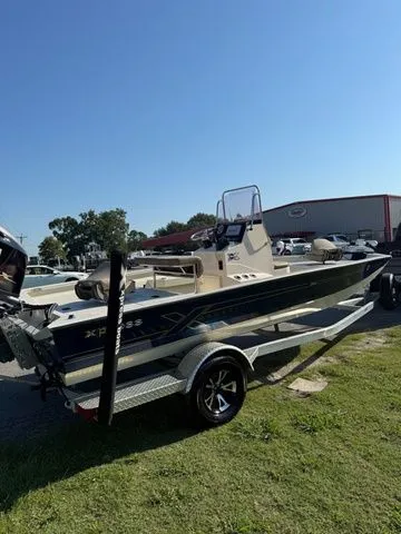 Slide: The Image of Xpress H20B Bay 2022 - 5