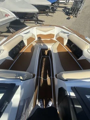 Slide: The Image of Supreme S240 2026 - 10