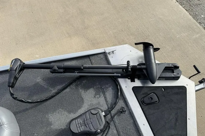 Slide: The Image of 2020 Tracker Bass Tracker Classic XL boat with trolling motor on deck. - 4