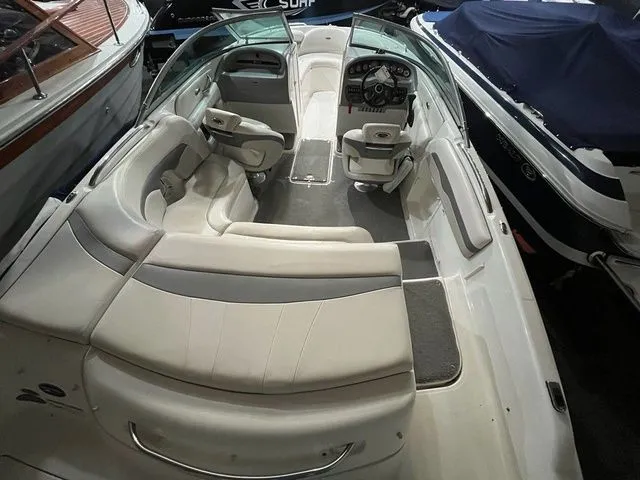 Slide: The Image of Chaparral 220 SSi 2006 - 10