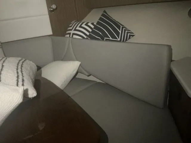 Slide: The Image of Tiara 31 TIARA 2018 - 24