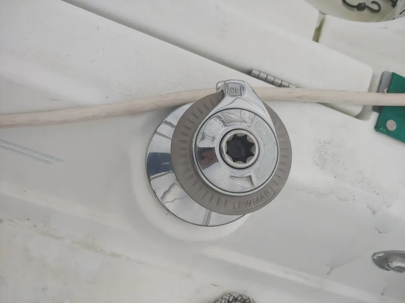 Slide: The Image of Beneteau Oceanus 321 1999 - 10