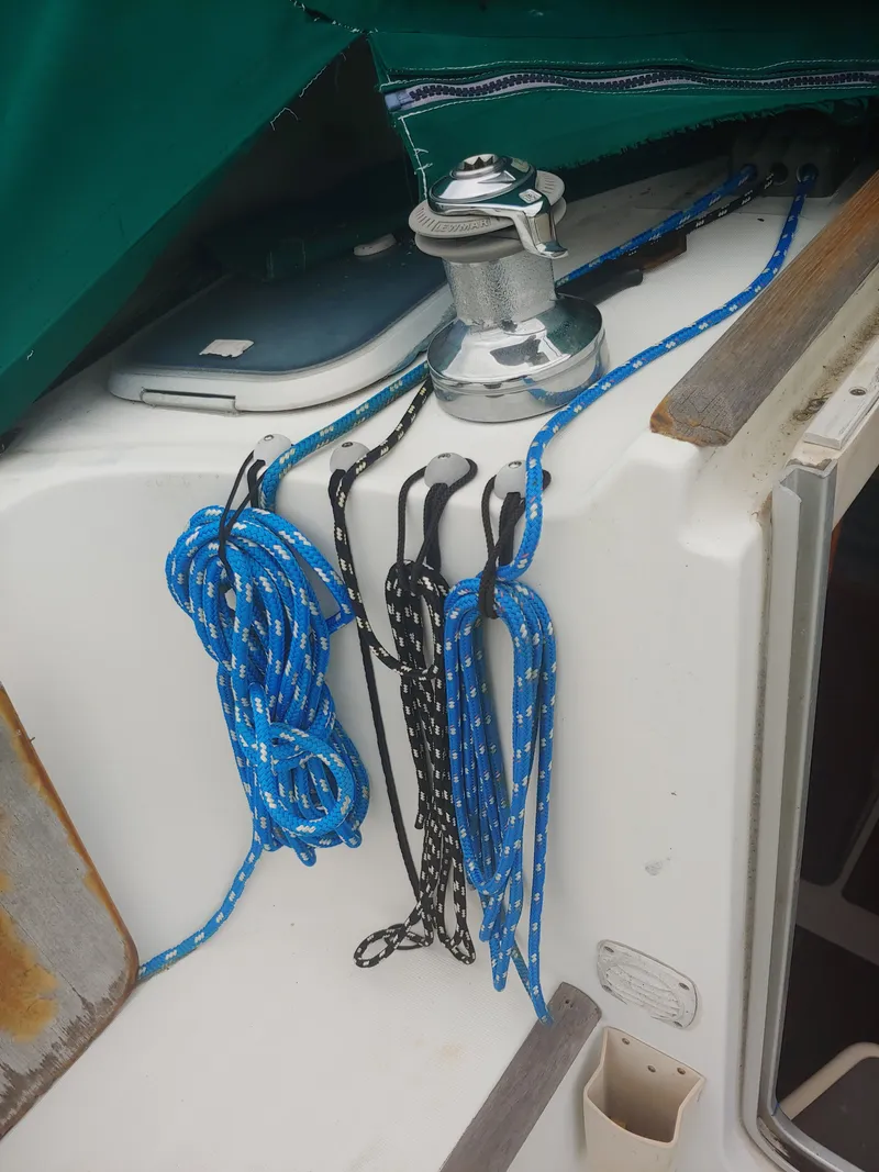 Slide: The Image of Beneteau Oceanus 321 1999 - 3