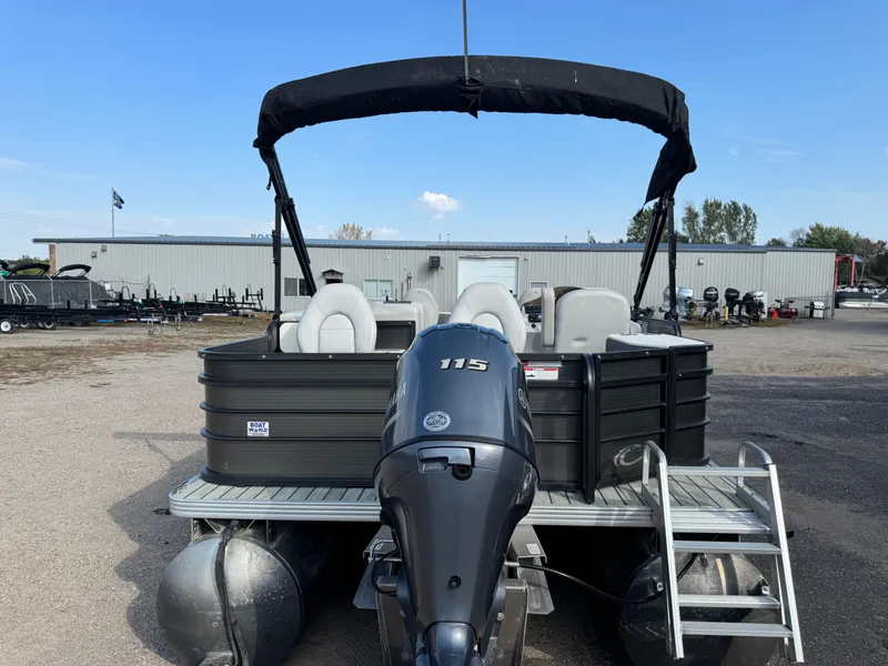 Slide: The Image of Crest 200 Pontoon with 115HP Yamaha Fourstroke EFI 2017 - 34