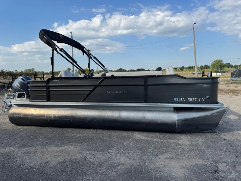 Slide: The Image of Crest 200 Pontoon with 115HP Yamaha Fourstroke EFI 2017 - 54
