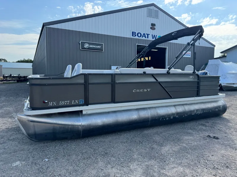 Slide: The Image of Crest 200 Pontoon with 115HP Yamaha Fourstroke EFI 2017 - 62