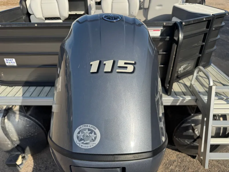 Slide: The Image of Crest 200 Pontoon with 115HP Yamaha Fourstroke EFI 2017 - 65