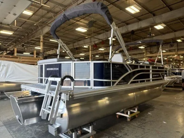 Slide: The Image of Bennington 21SL 2026 - 10