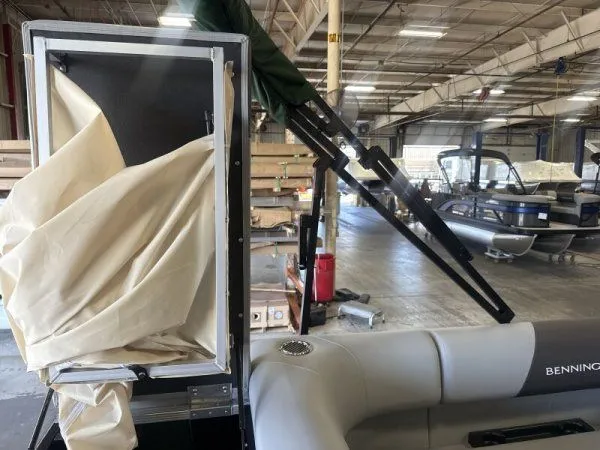 Slide: The Image of Bennington 21SL 2026 - 4