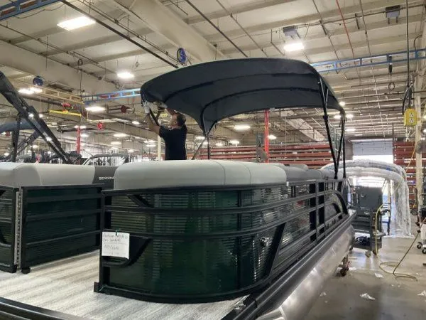 Slide: The Image of Bennington 21SL 2026 - 9