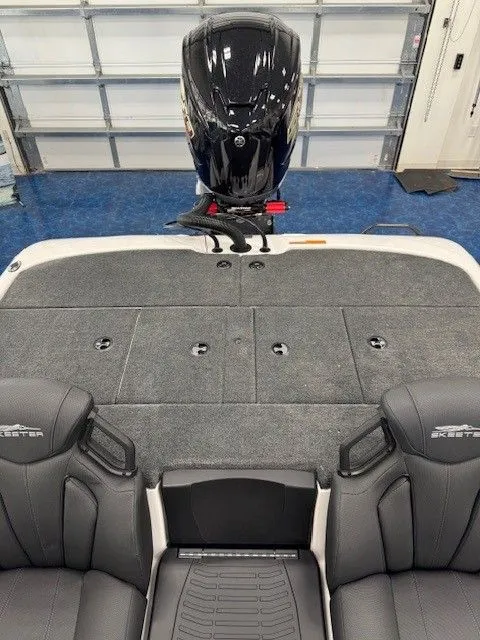 Slide: The Image of Skeeter ZXR20 SE 2026 - 18