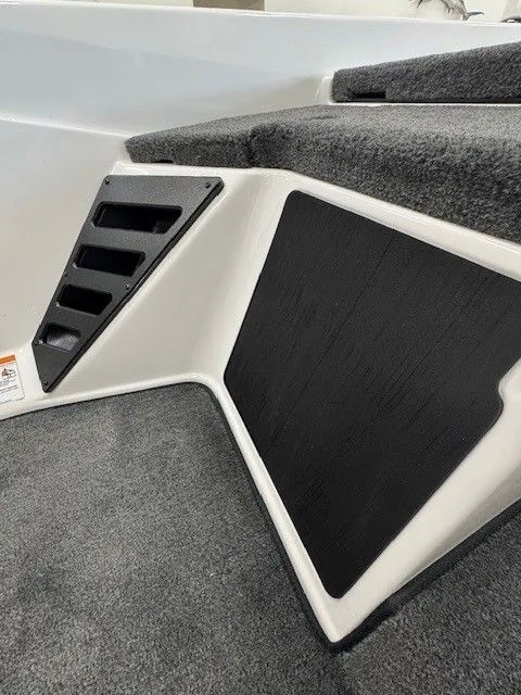 Slide: The Image of Skeeter ZXR20 SE 2026 - 19