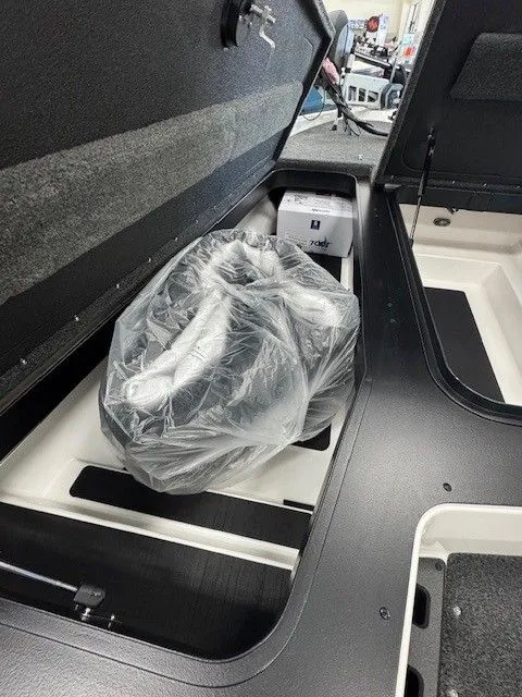 Slide: The Image of Skeeter ZXR20 SE 2026 - 20