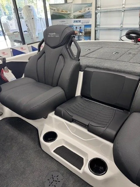 Slide: The Image of Skeeter ZXR20 SE 2026 - 23