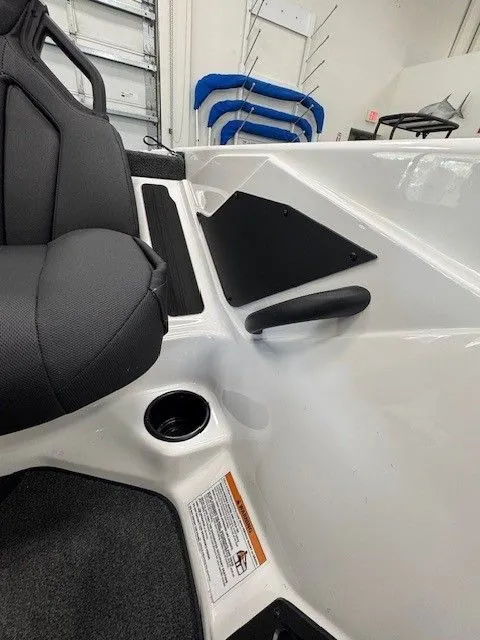 Slide: The Image of Skeeter ZXR20 SE 2026 - 24