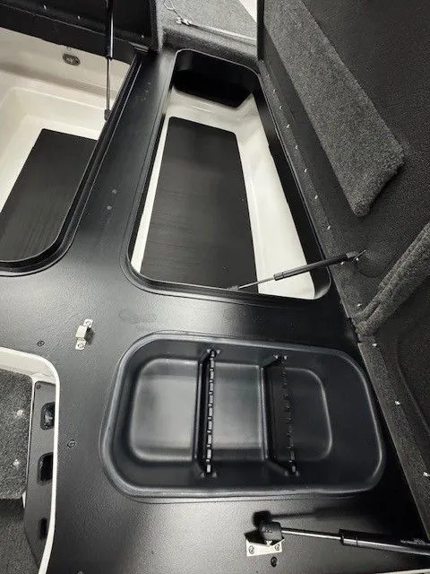 Slide: The Image of Skeeter ZXR20 SE 2026 - 3