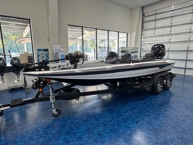 Slide: The Image of Skeeter ZXR20 SE 2026 - 7