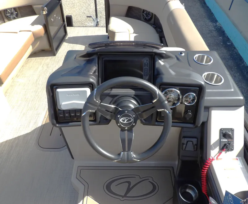 Slide: The Image of Veranda VR235L 2026 - 9