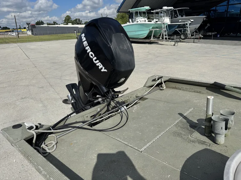 Slide: The Image of Lowe 1655 Roughneck Sc 2009 - 12