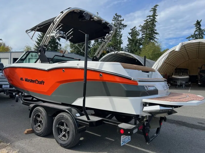 Slide: The Image of MasterCraft NXT20 2021 - 3