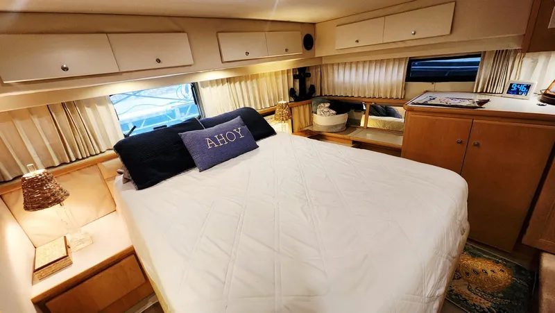 Slide: The Image of Carver 440 Aft Cabin Motor Yacht 1995 - 47