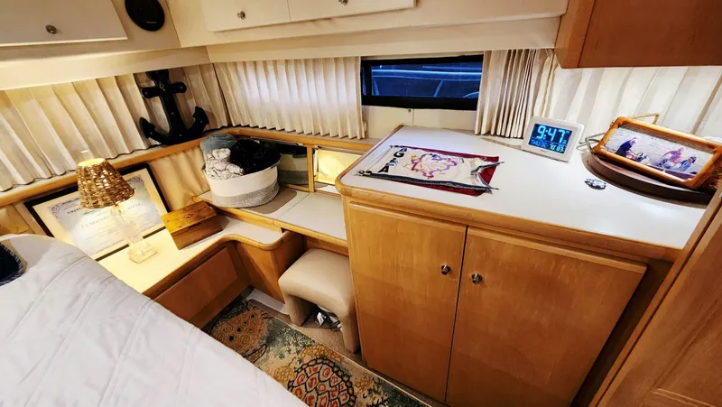 Slide: The Image of Carver 440 Aft Cabin Motor Yacht 1995 - 49