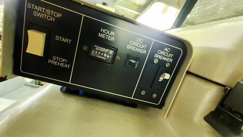 Slide: The Image of Carver 440 Aft Cabin Motor Yacht 1995 - 61