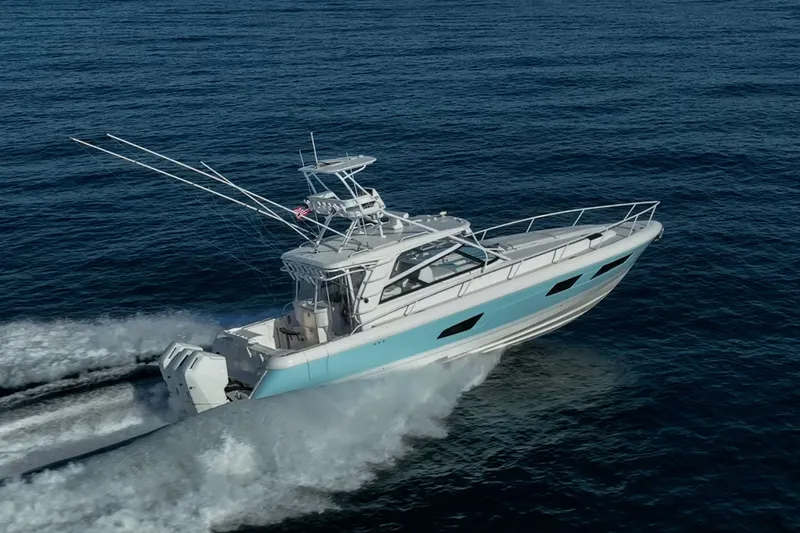 The Image of Intrepid 477 Evolution 2023 - 0