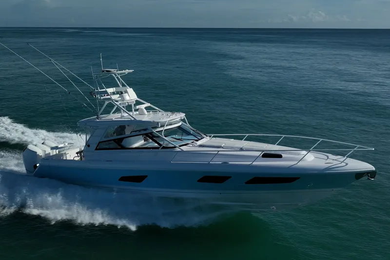 Slide: The Image of Intrepid 477 Evolution 2023 - 11