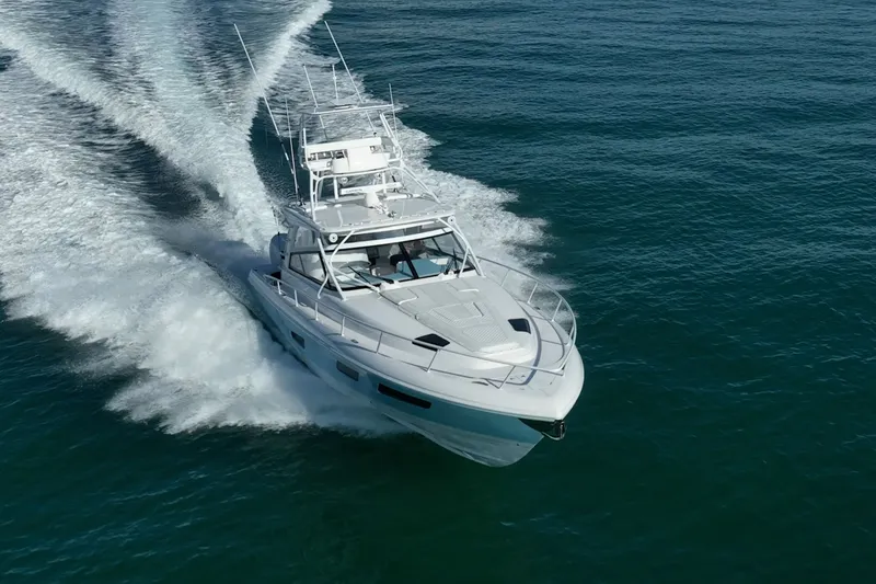 Slide: The Image of Intrepid 477 Evolution 2023 - 15