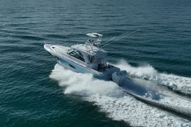 Slide: The Image of Intrepid 477 Evolution 2023 - 17