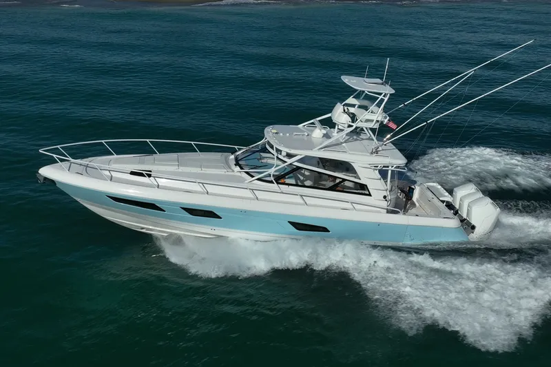 Slide: The Image of Intrepid 477 Evolution 2023 - 7