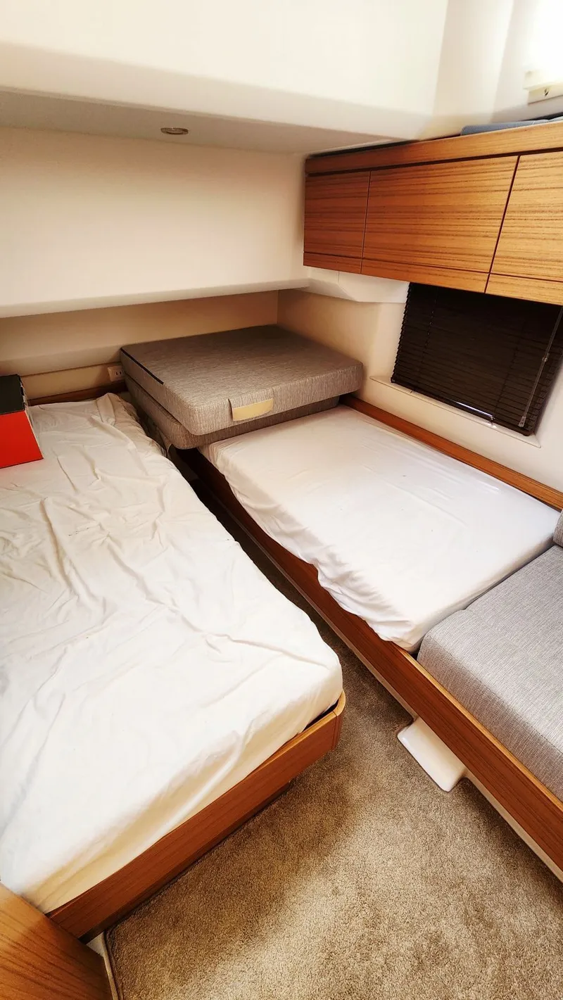 Slide: The Image of Greenline 40 2022 - 41