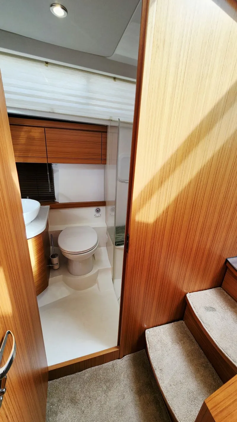 Slide: The Image of Greenline 40 2022 - 54