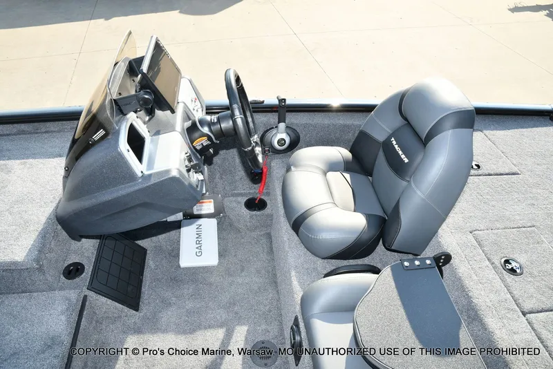 Slide: The Image of Tracker Savage 215 Big Catch Package 2026 - 40