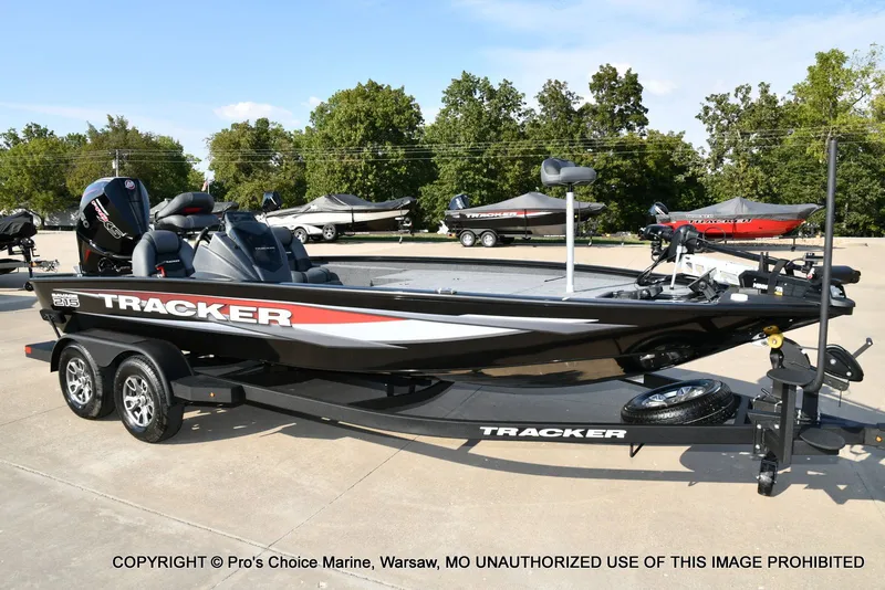 Slide: The Image of Tracker Savage 215 Big Catch Package 2026 - 70