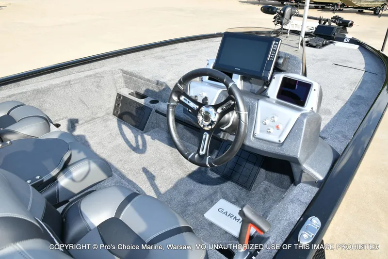 Slide: The Image of Tracker Savage 215 Big Catch Package 2026 - 8