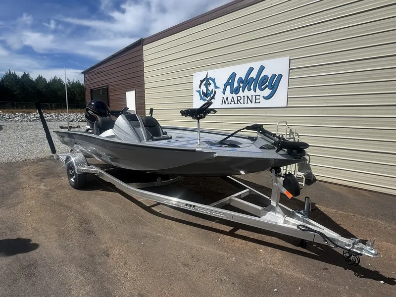 Slide: The Image of Xpress Hyper-Lift Crappie Series H18 2026 - 3