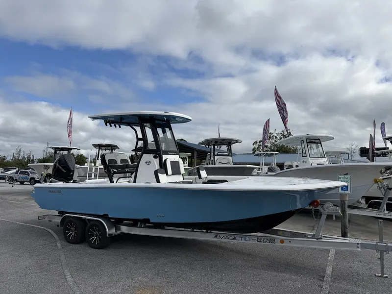 The Image of Tidewater 2500 Carolina Bay 2026 - 1