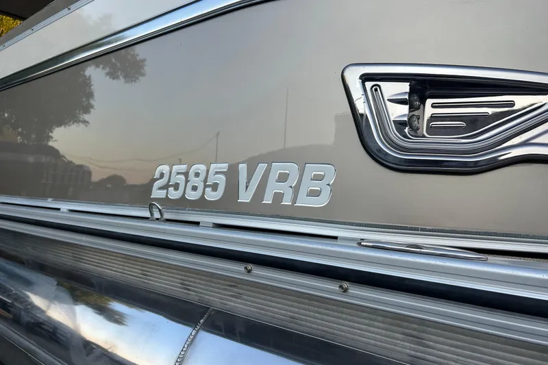 Slide: The Image of Display showing runtime RPM data for Suzuki engine, Avalon Catalina 2585 VRB, 2022 model. - 1