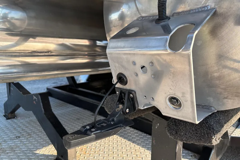 Slide: The Image of 2022 Avalon Catalina 2585 VRB boat model emblem in sunlight. - 20