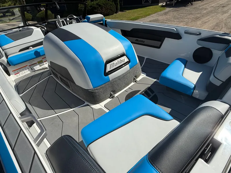 Slide: The Image of Malibu Response TXi 2023 - 696