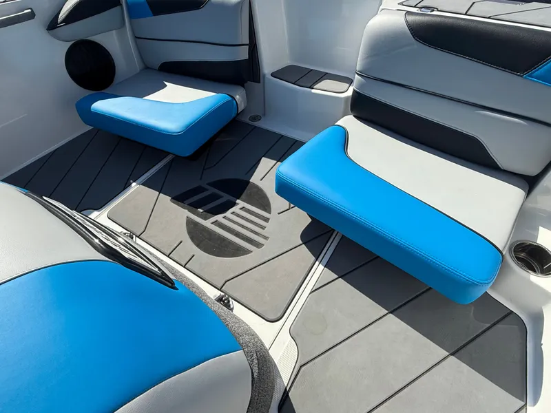 Slide: The Image of Malibu Response TXi 2023 - 642