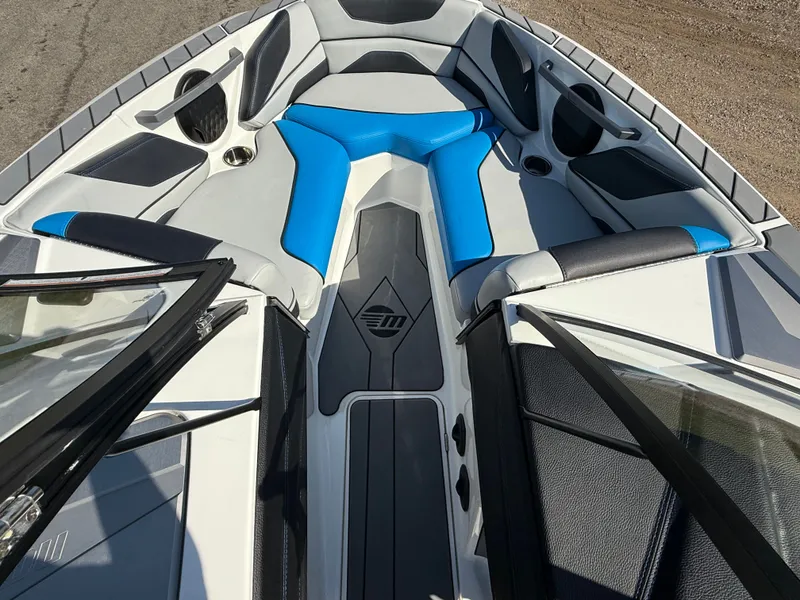 Slide: The Image of Malibu Response TXi 2023 - 778