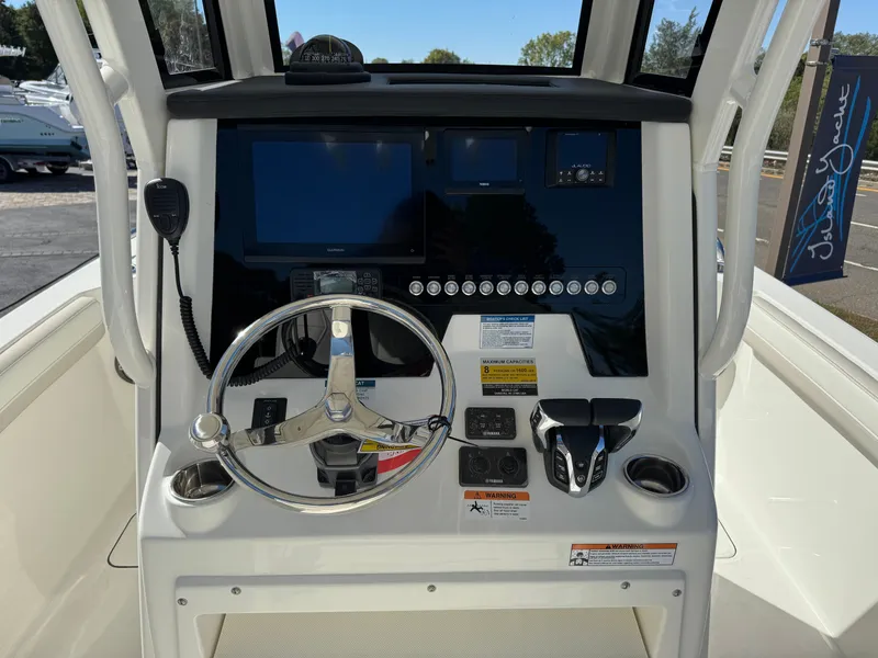 Slide: The Image of World Cat 235 TE 2026 - 20